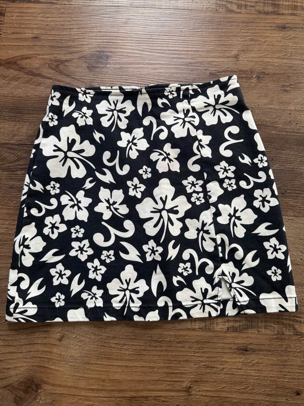 Black White XS Skirt Hawaii Hibiscus Mini Print Wild Fable Vacation Summer